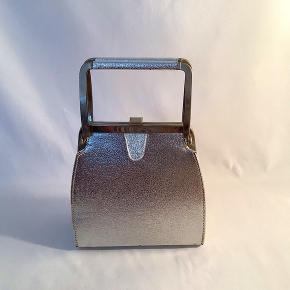 * VINTAGE * Metallic Silver Handbag - Picture 1 of 9